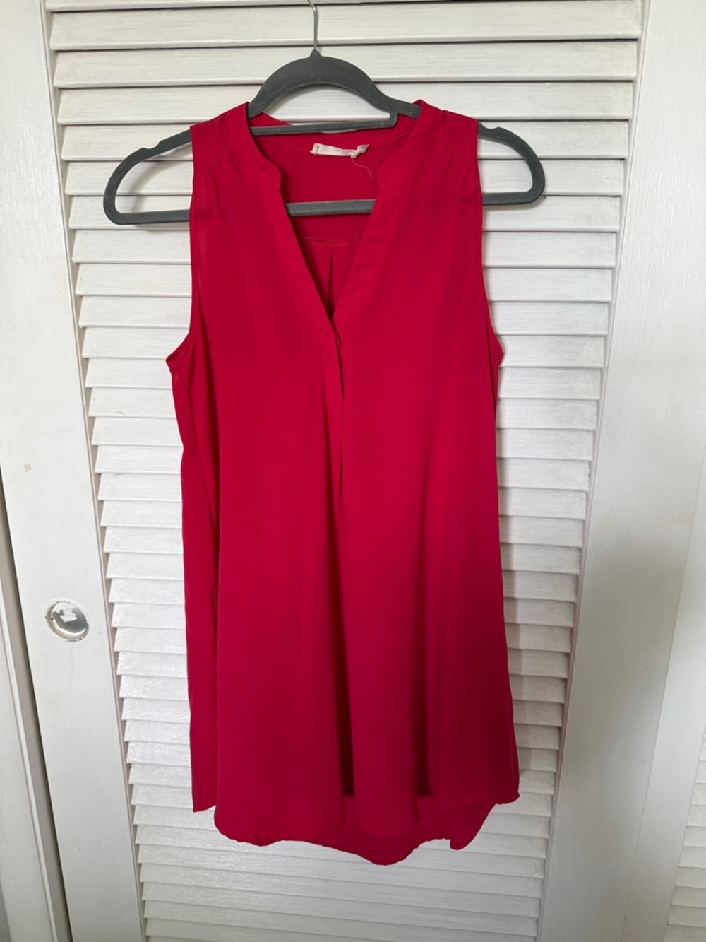 Sleeveless hot pinkV-Neck Women's dress
